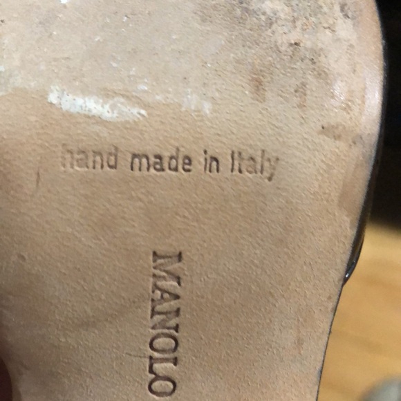 Authentic Manolo Blahnik quilted leather slingback heels. - Picture 10 of 17